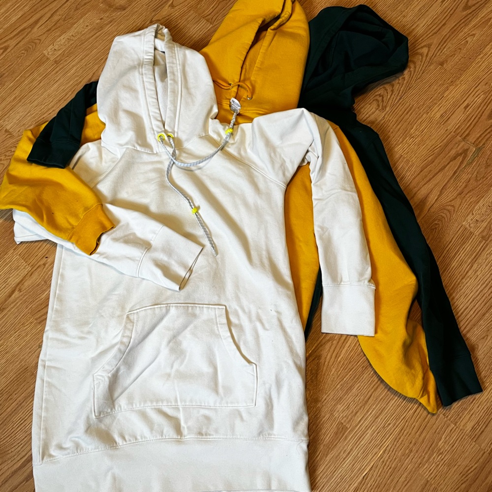 Hoodie bundle. Variety of colors